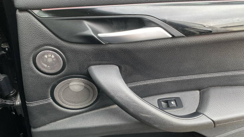 BMW X1 xDrive 20i xLine 5dr Step Auto Petrol Estate